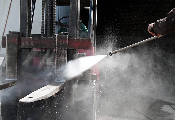Best Concrete Pressure Washing  in Addison, TX